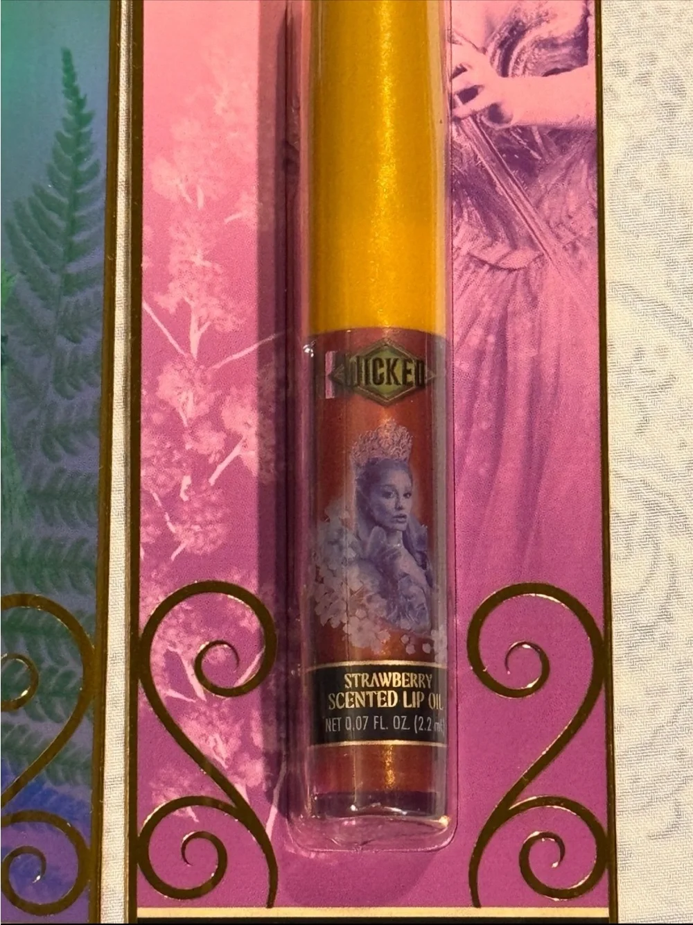 Wicked Scented Lip Oil Duo – Elphaba Green Apple & Glinda Strawberry